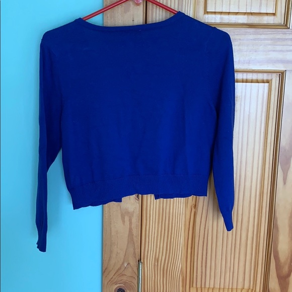 Sweater size 10 - Picture 2 of 4